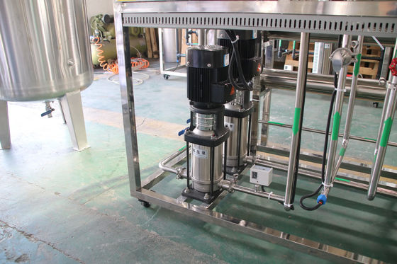 2TPH 3.0kW-380-415V 3xSS304 Tanks Brackish Water Reverse Osmosis Water Plant