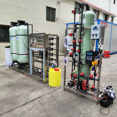 3TPH 5.5kW-380-415V FRP Tanks Brackish Water Reverse Osmosis Water Plant