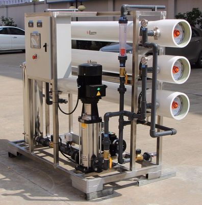 2000LPH 12600GPD Reverse Osmosis Water Treatment Plant