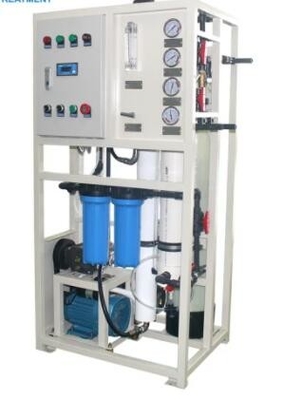 Marine Yacht Boat Small Swro Seawater Desalination Equipment 1000l/D 400v